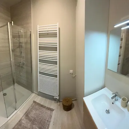 Sleepy Monkey * Middelkerke